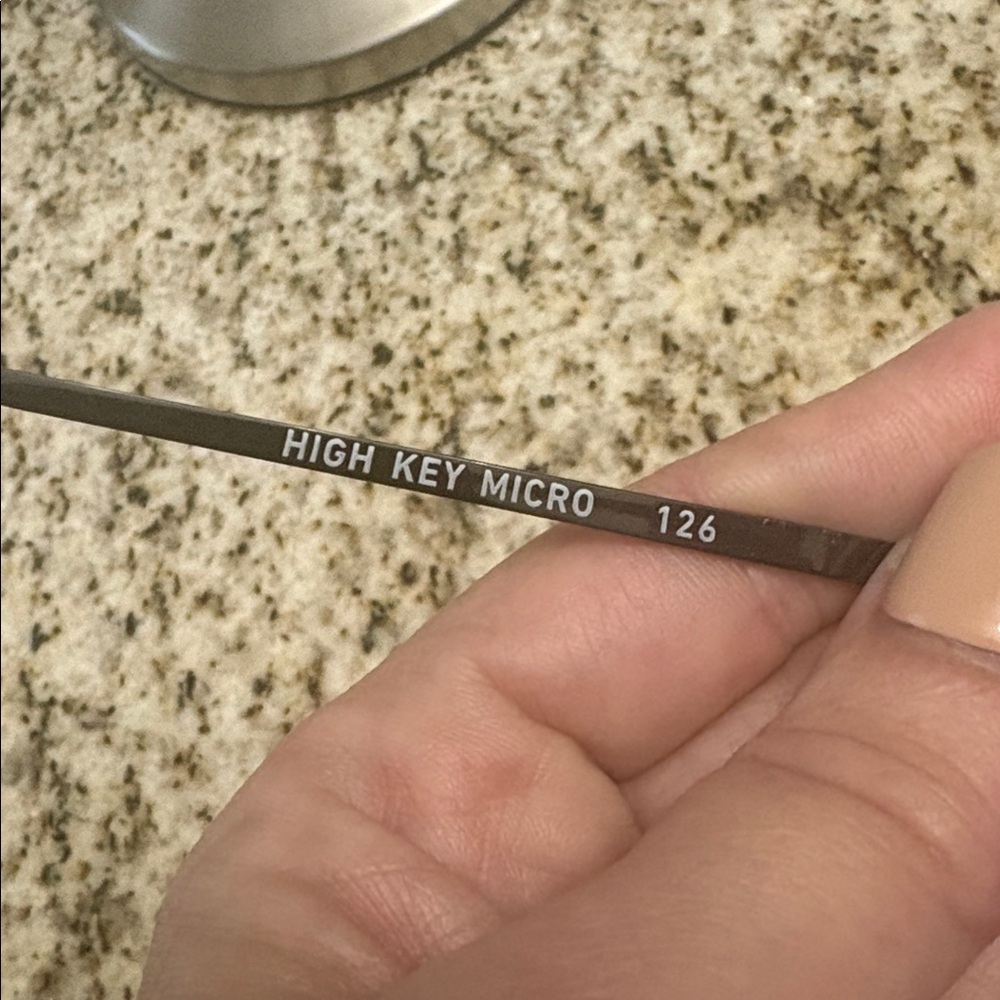 Quay Australia High Key Micro Sunglasses - Picture 4 of 4